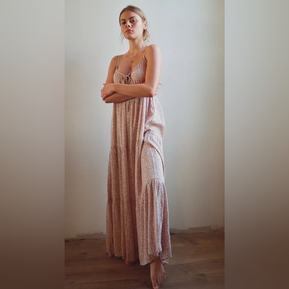 Dress Forum Los Angeles Tiered Tie Front Maxi Dress Size Small